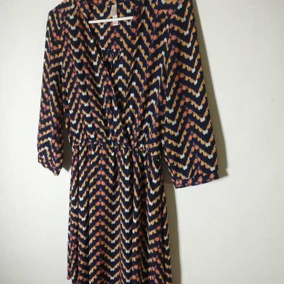 Xhilaration patterned knee length dress size medium - Picture 5 of 10